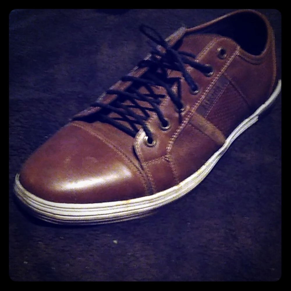 Kenneth Cole Reaction size 9.5